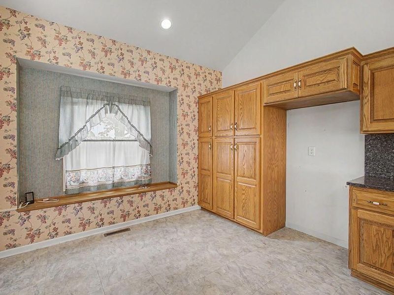 6 Fairway Drive , Mount Vernon, OH 43050 Photo 9