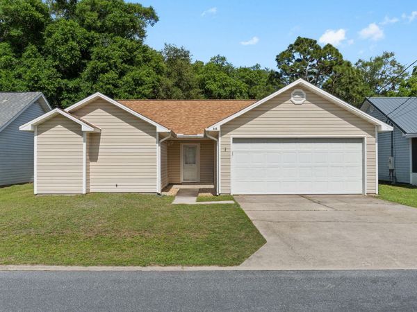 946 Emily Circle, Fort Walton Beach, FL 32547