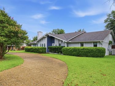 6908 Heatherknoll Drive , Dallas, TX 75248