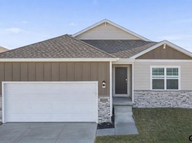 13813 Wyoming Street, Omaha, NE 68142