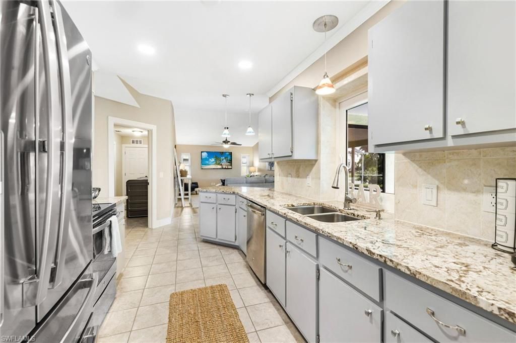 801 SW 52nd St, Cape Coral, FL 33914 Photo