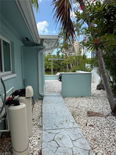 243 Estrellita Dr, Fort Myers Beach, FL 33931 Photo