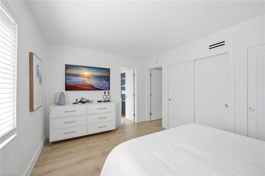 980 7th Ave S, Unit 204, Naples, FL 34102 Photo