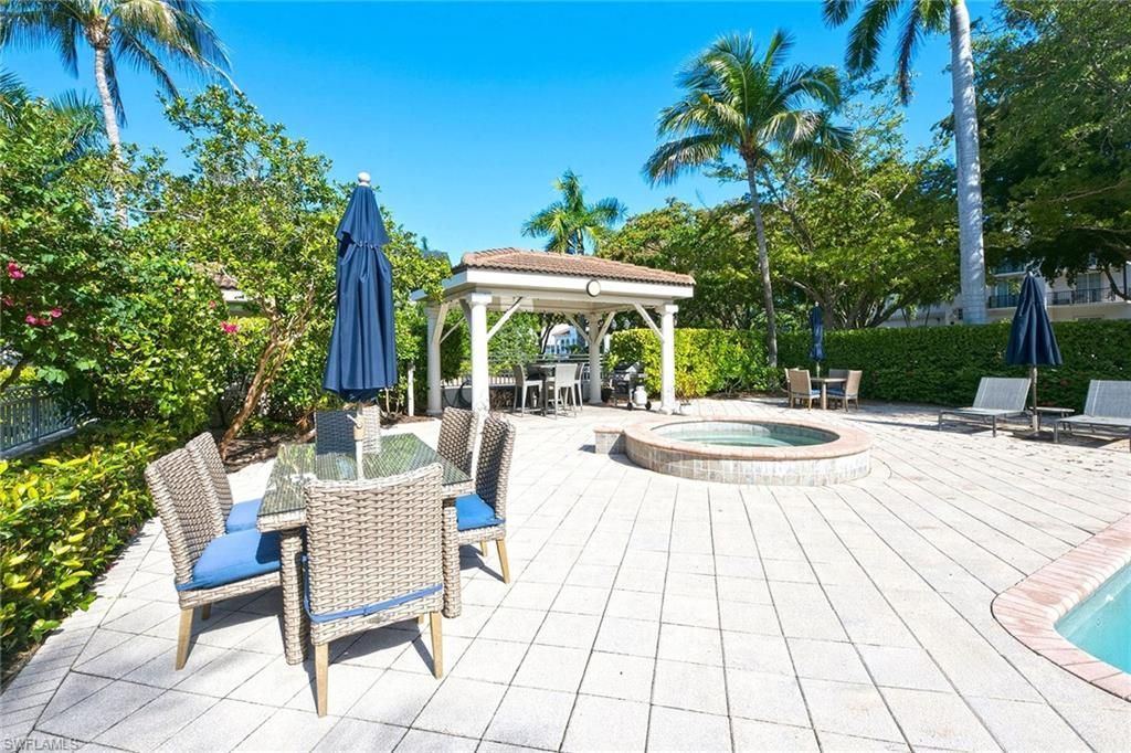 980 7th Ave S, Unit 204, Naples, FL 34102 Photo