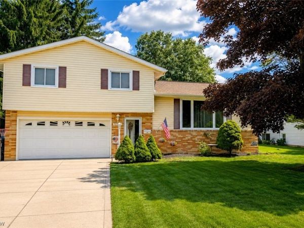 32703 Arlesford Drive , Solon, OH 44139