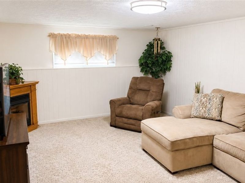 32703 Arlesford Drive, Solon, OH 44139 Photo 14