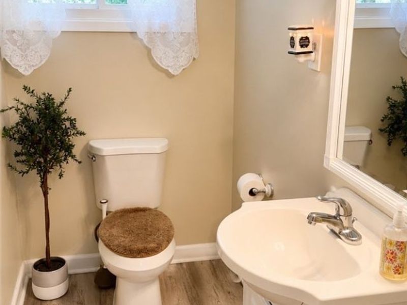 32703 Arlesford Drive, Solon, OH 44139 Photo 3