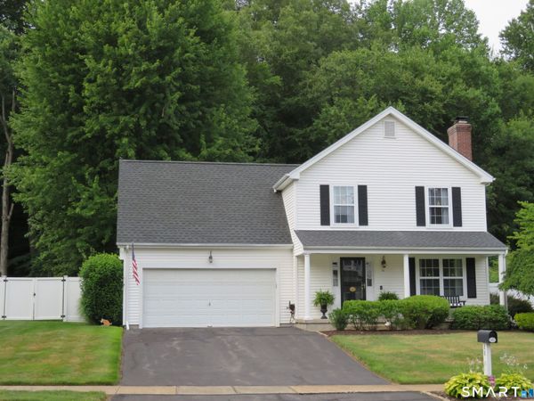 88 Dundee, Cheshire, CT 06410