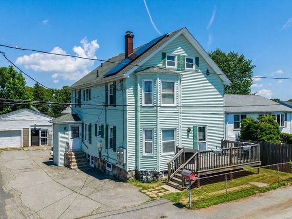 28 Hancock St, Fall River, MA 02721