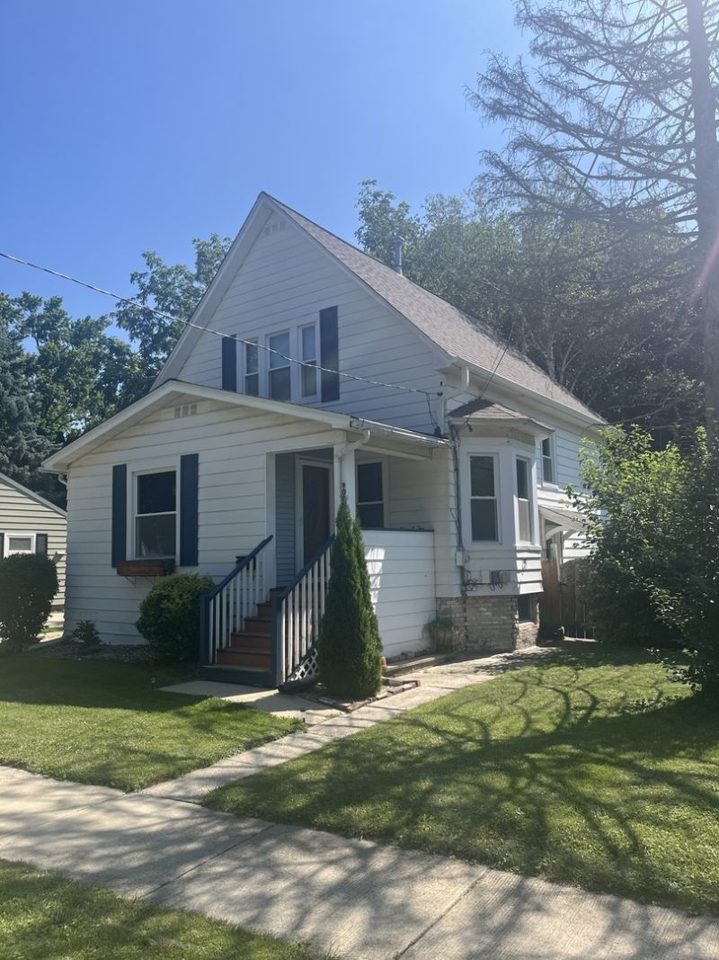 902 N 12th Street , DeKalb, IL 60115