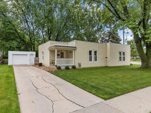 523 S ERIE STREET, De Pere, WI 54115