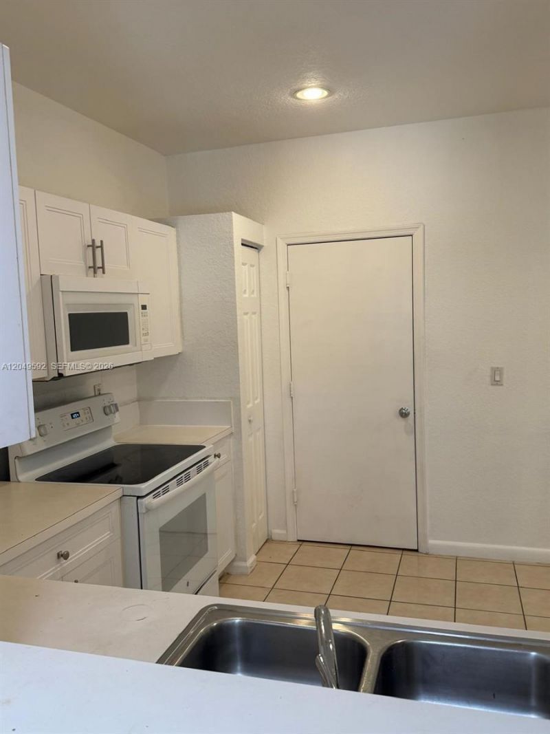 9064 NW 54th St , Unit 9064, Sunrise, FL 33351 Photo