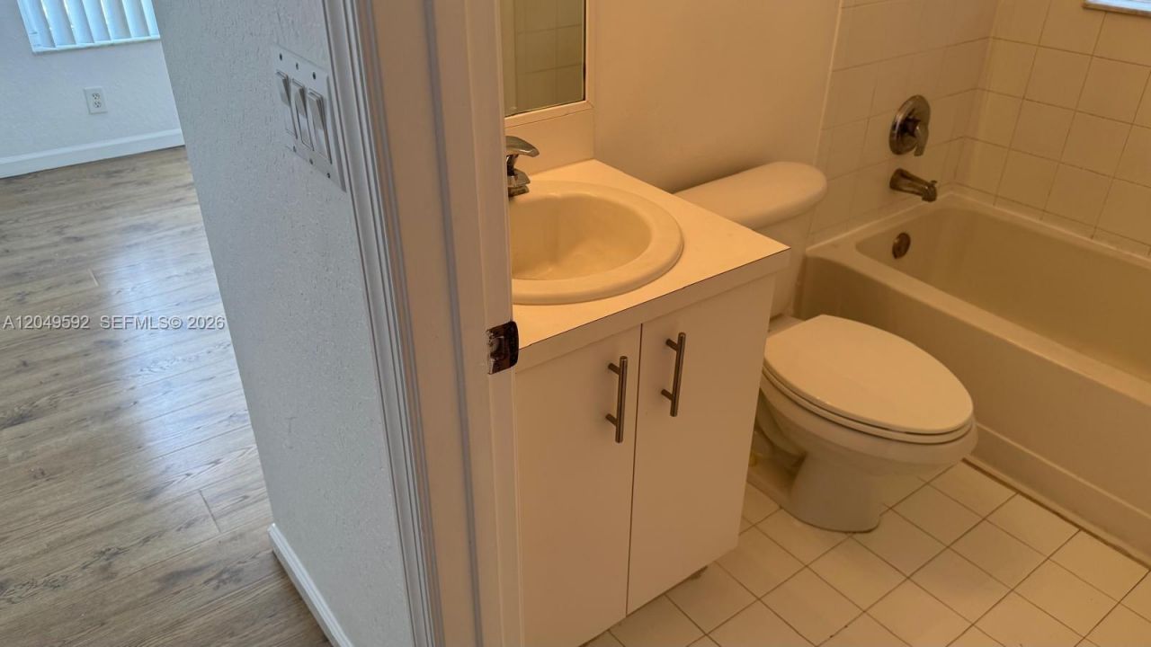 9064 NW 54th St , Unit 9064, Sunrise, FL 33351 Photo