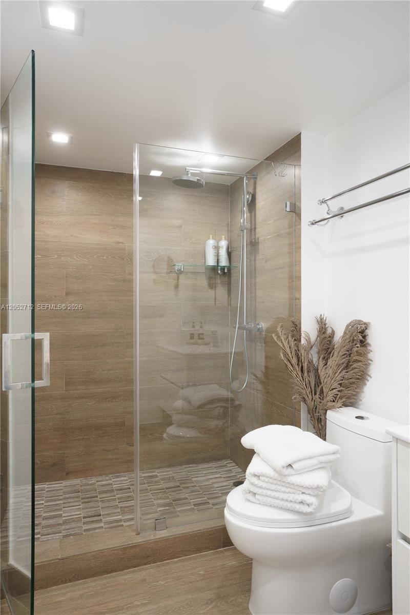 90 Alton Rd , Unit 2306, Miami Beach, FL 33139 Photo