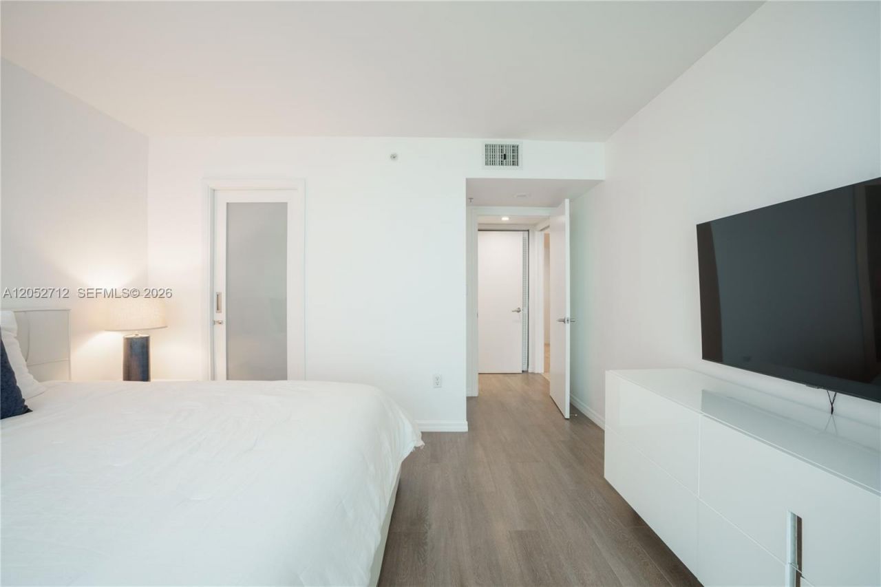 90 Alton Rd , Unit 2306, Miami Beach, FL 33139 Photo