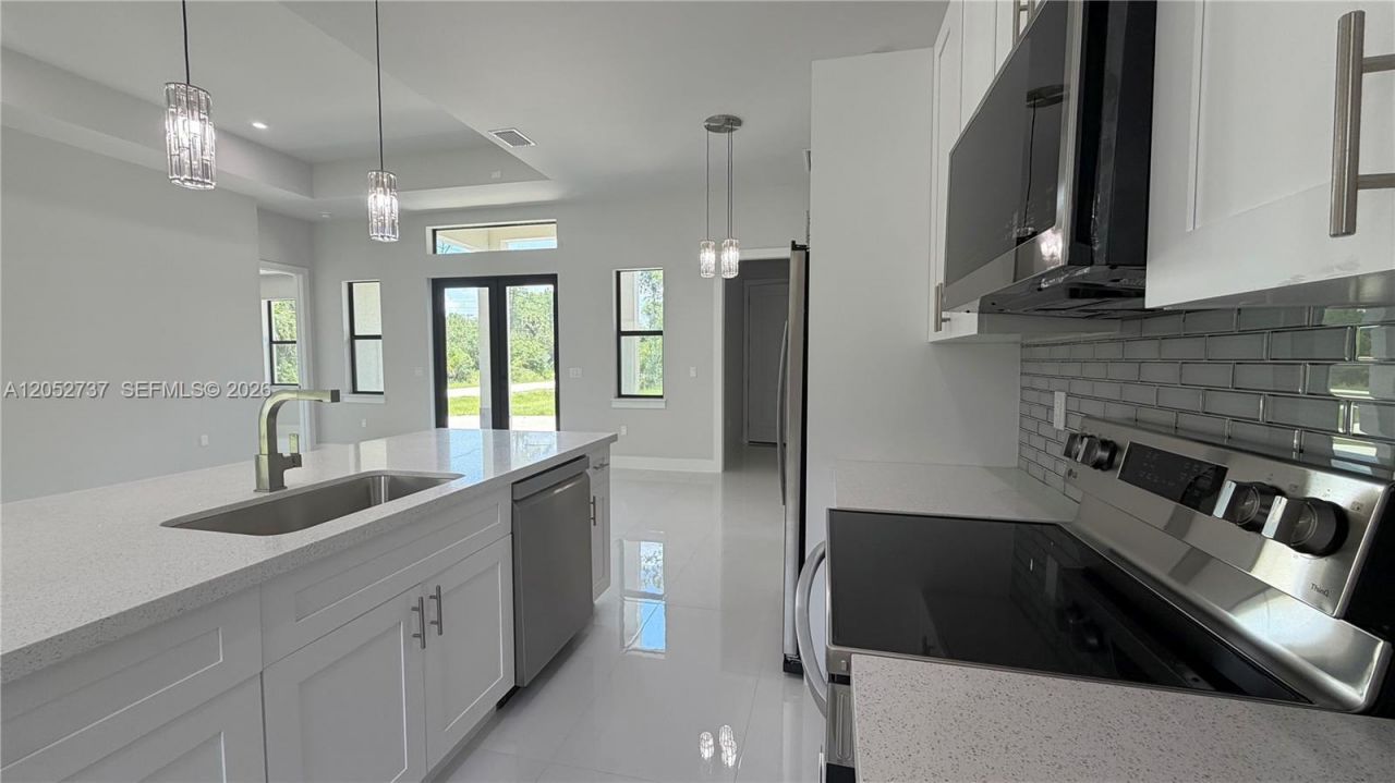 4518 6th Ave Se, Naples, FL 34117 Photo