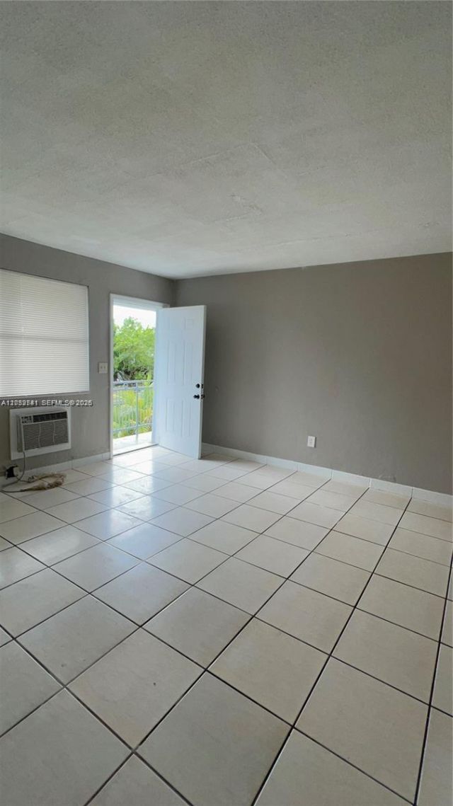 1286 NW 59th St , Miami, FL 33142 Photo