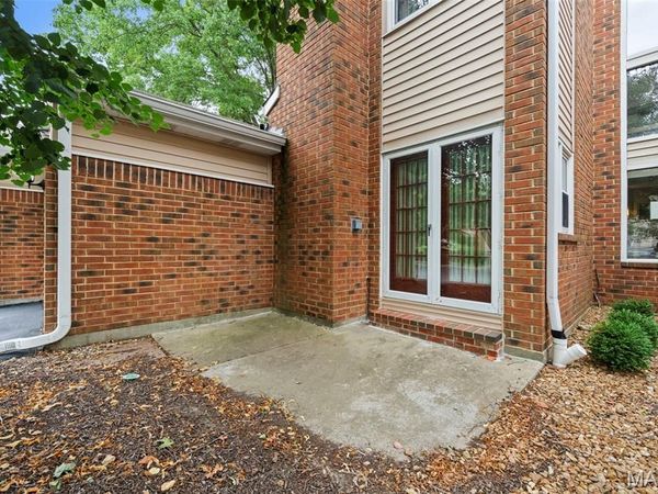 1316 Holgate Drive, Unit F1, Ballwin, MO 63021
