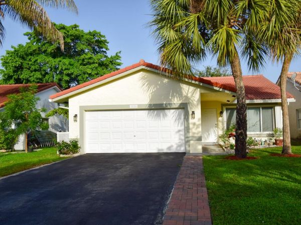 1520 NW 97th Avenue, Coral Springs, FL 33071