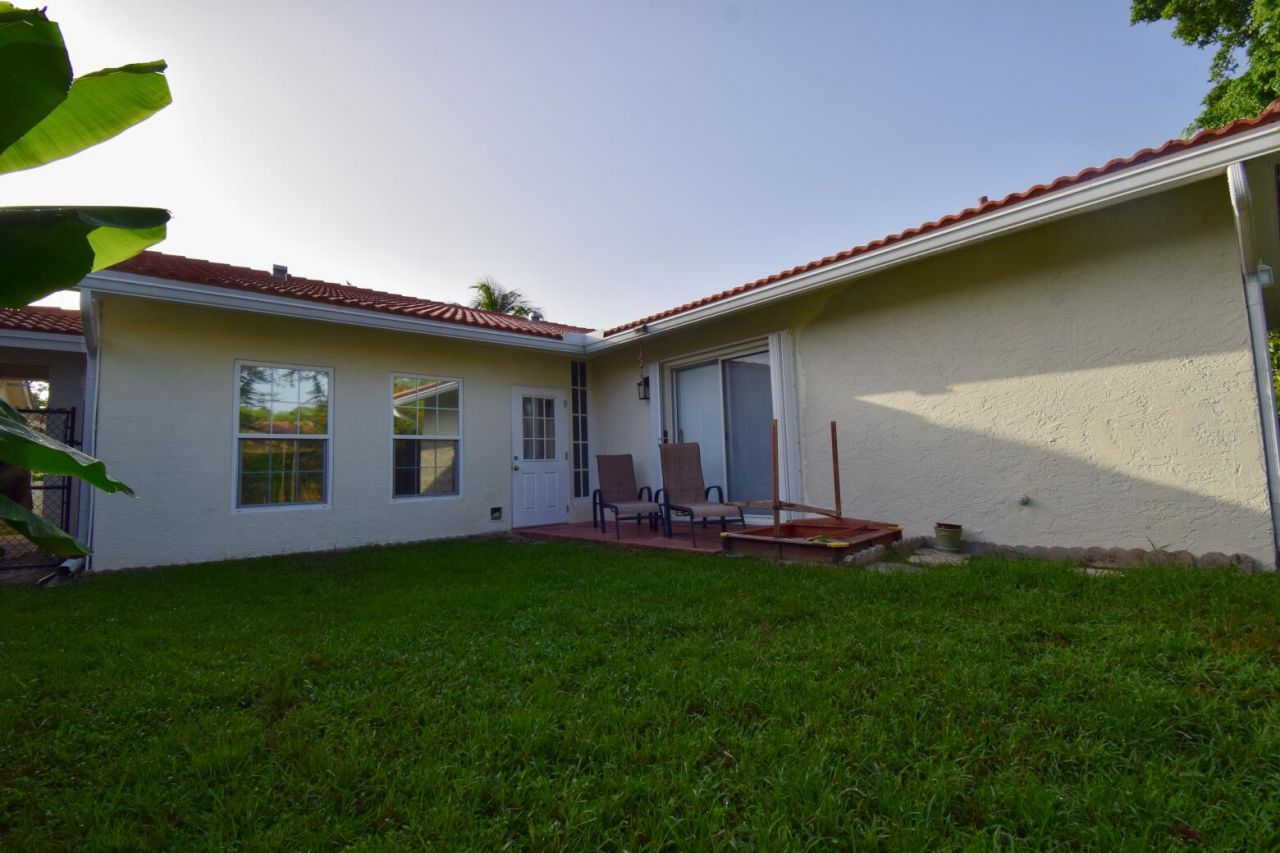 1520 NW 97th Avenue, Coral Springs, FL 33071 Photo