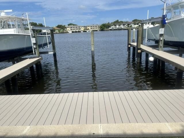 400 Northlake Court, Unit 204, North Palm Beach, FL 33408 Photo