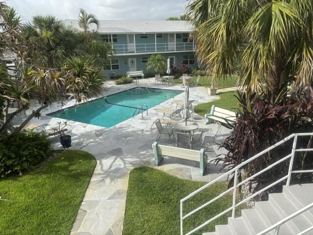 400 Northlake Court, Unit 204, North Palm Beach, FL 33408 Photo