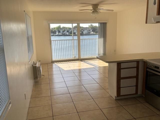 400 Northlake Court, Unit 204, North Palm Beach, FL 33408 Photo