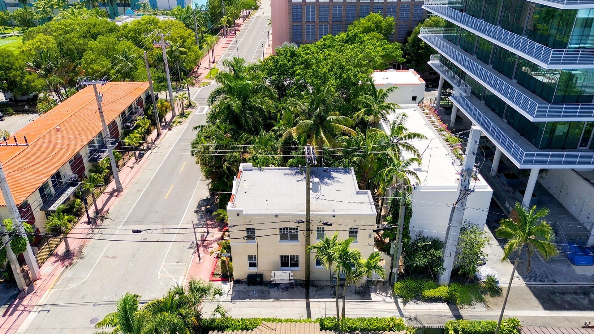 927 SW 4th Street, Miami, FL 33130 Photo