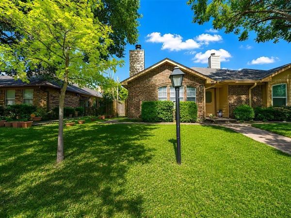 316 Crowe Drive, Euless, TX 76040