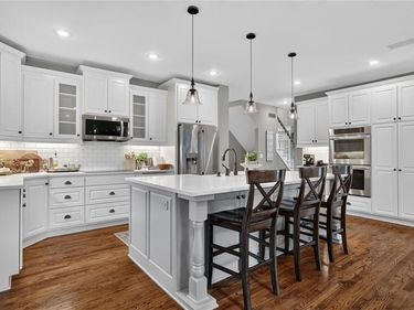 14170 NW 63rd Street, Parkville, MO 64152
