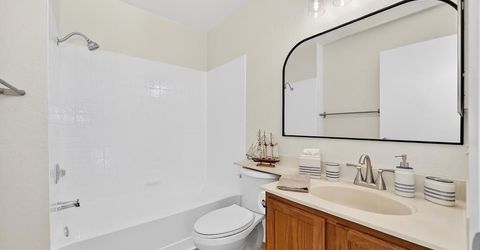 8312 Fintown Ct, Sacramento, CA 95828 Photo