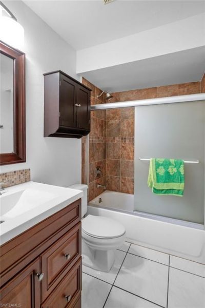 8302 Charter Club Cir , Unit 6, Fort Myers, FL 33919 Photo