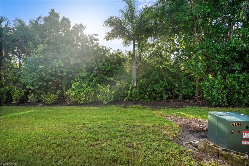 8302 Charter Club Cir , Unit 6, Fort Myers, FL 33919 Photo