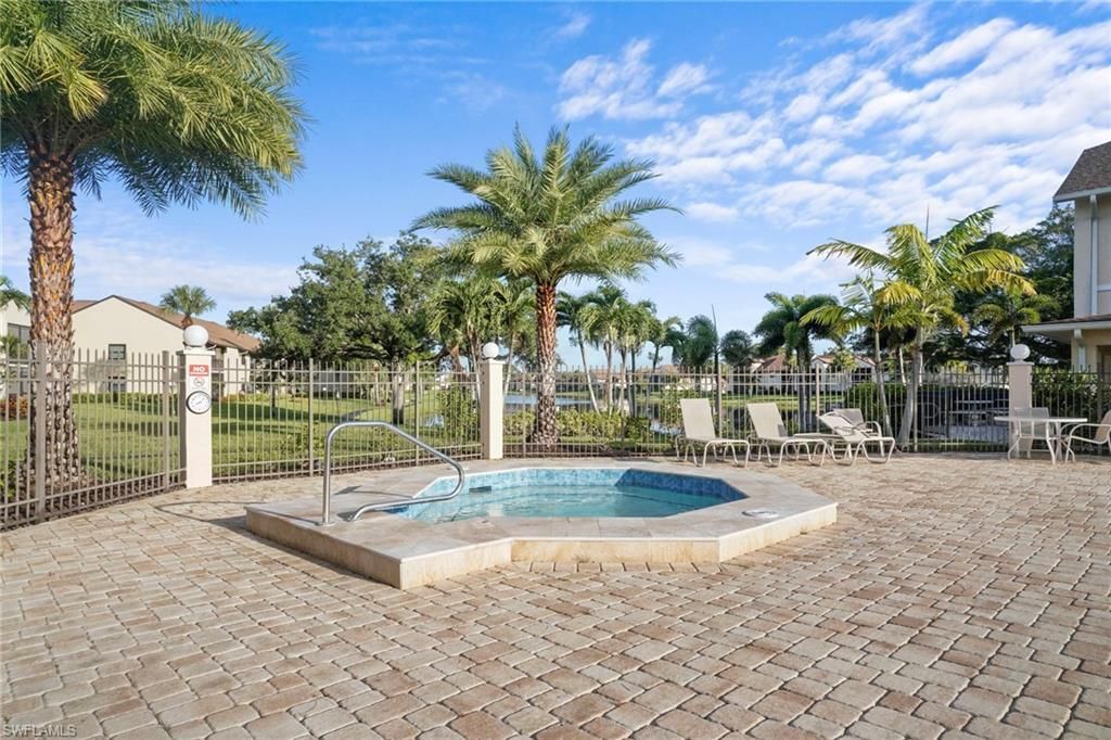8302 Charter Club Cir , Unit 6, Fort Myers, FL 33919 Photo