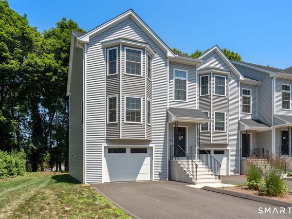 11 Summer Brook, Unit 11, Seymour, CT 06483