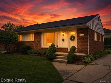 1114 W 13 Mile Road, Royal Oak, Mi 48073