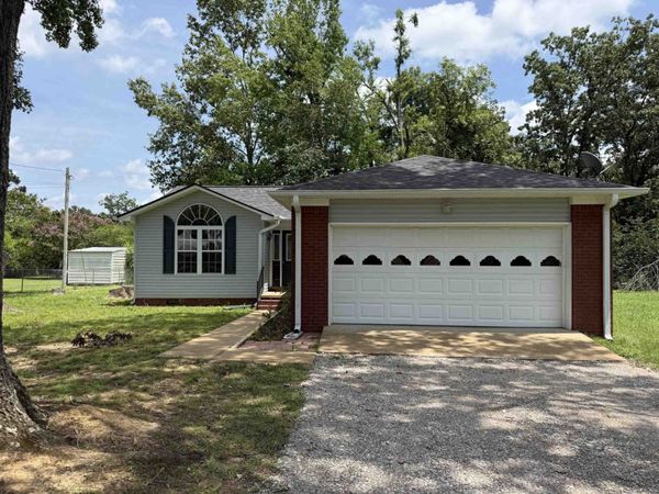 155 WILLOW ST , Savannah, TN 38372