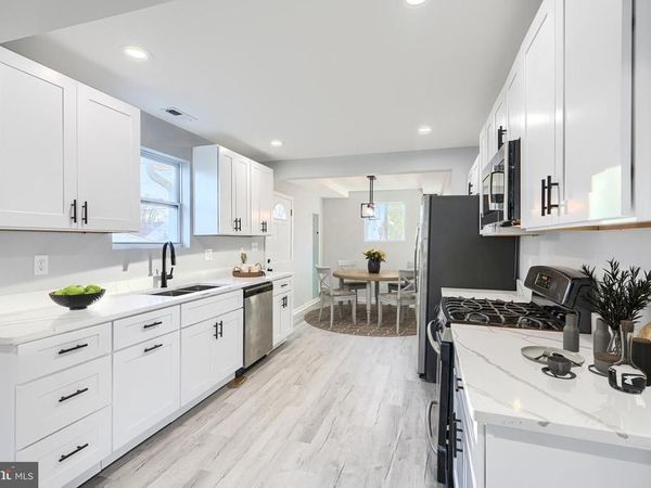 9 AVENAL ROAD, BALTIMORE, MD 21221