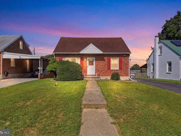 324 GREYSTONE ROAD, YORK, PA 17402