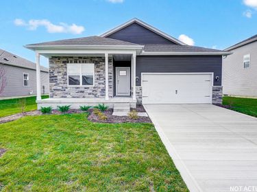 1185 Sherwood Loop, Bellefontaine, OH 43311