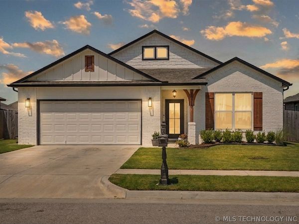 10710 N 121 East Avenue, Owasso, OK 74055