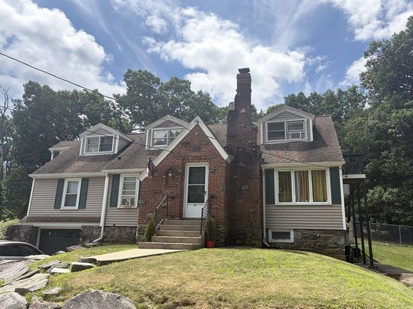 57 Swan Ave, Unit 2, Worcester, MA 01602