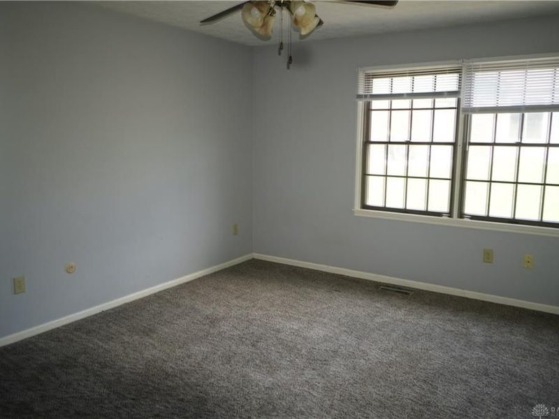 3118 S Cymar Drive, Beavercreek, OH 45434 Photo 6