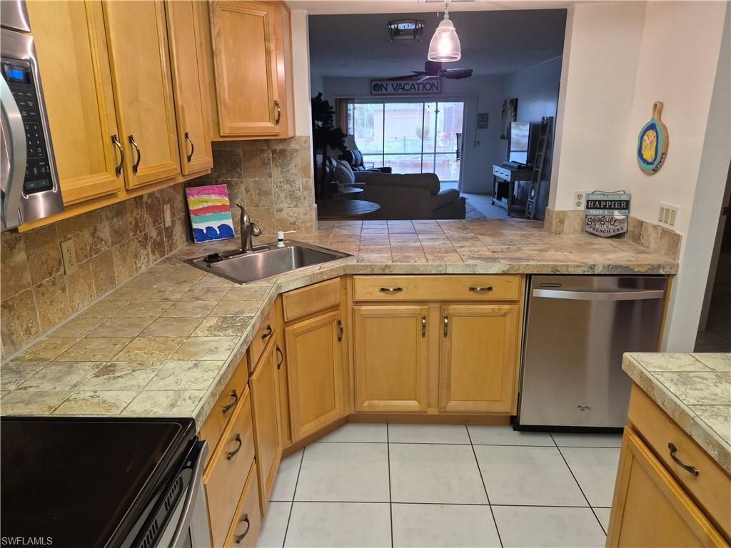 830 SW 48th Ter, Unit 3, Cape Coral, FL 33914 Photo