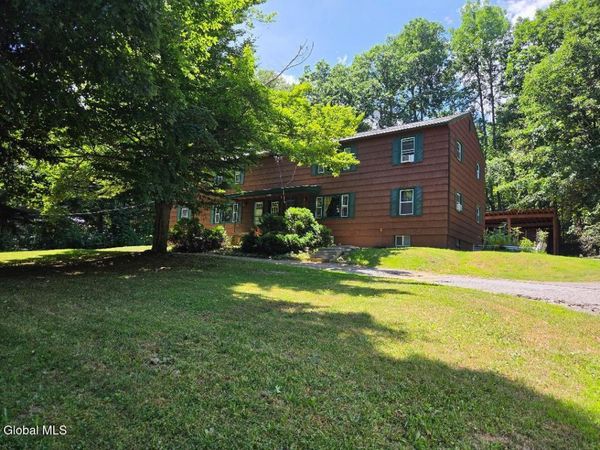 79 Middle Road, Unit D, Lake George, NY 12845