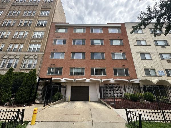5953 N Kenmore Avenue, Unit 101, Chicago, IL 60660