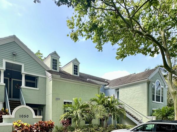 1050 Crystal Way, Unit H, Delray Beach, FL 33444