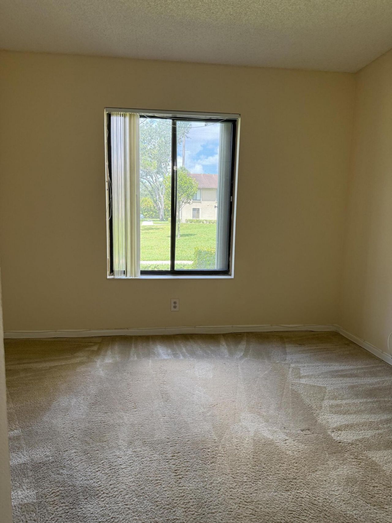 718 Sunny Pine Way, Unit B1, Greenacres, FL 33415 Photo
