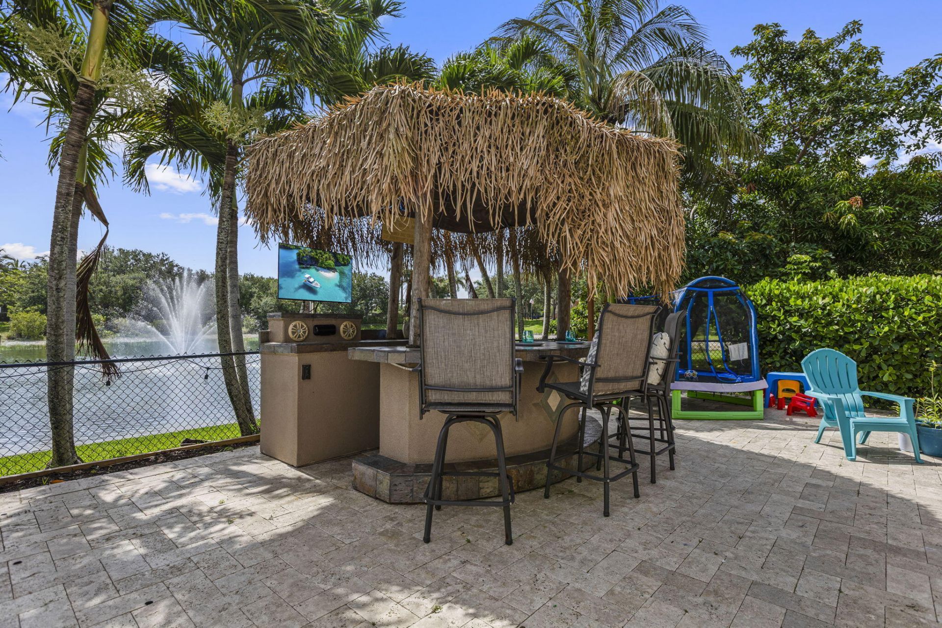 455 Cresta Circle, West Palm Beach, FL 33413 Photo