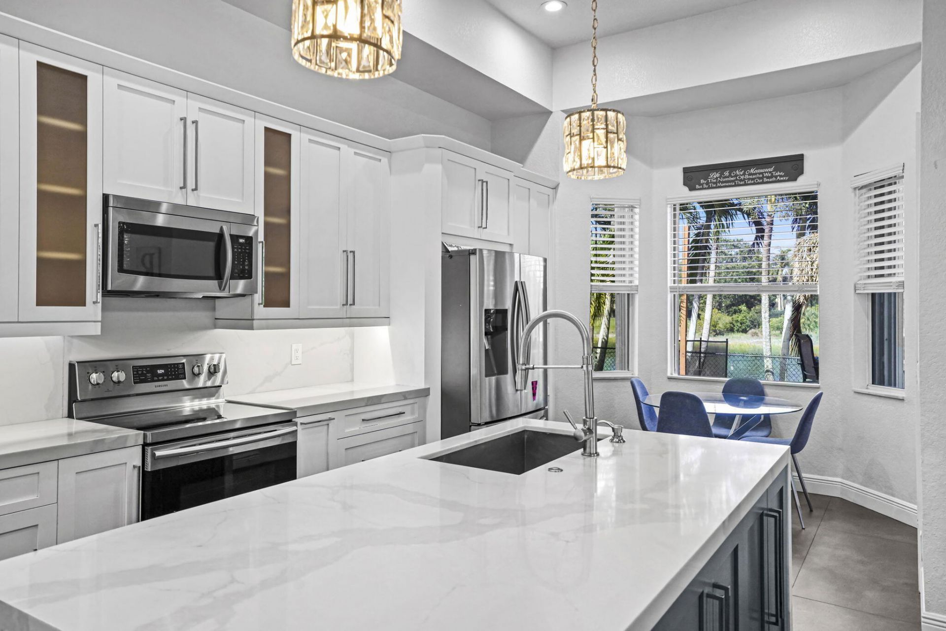 455 Cresta Circle, West Palm Beach, FL 33413 Photo
